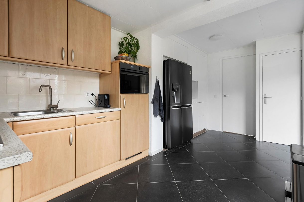 Te koop: Foto Woonhuis aan de Burg. van Veenlaan 8 in Nijeveen