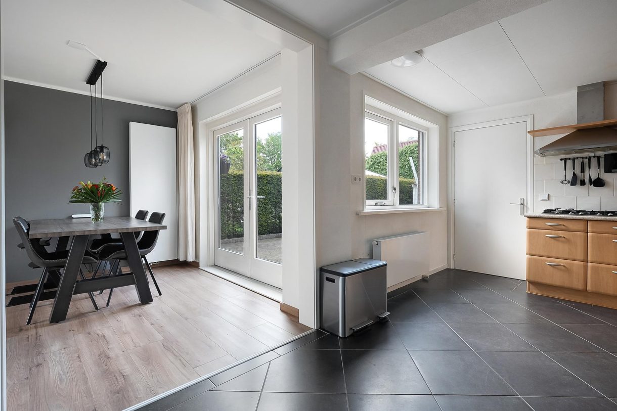 Te koop: Foto Woonhuis aan de Burg. van Veenlaan 8 in Nijeveen