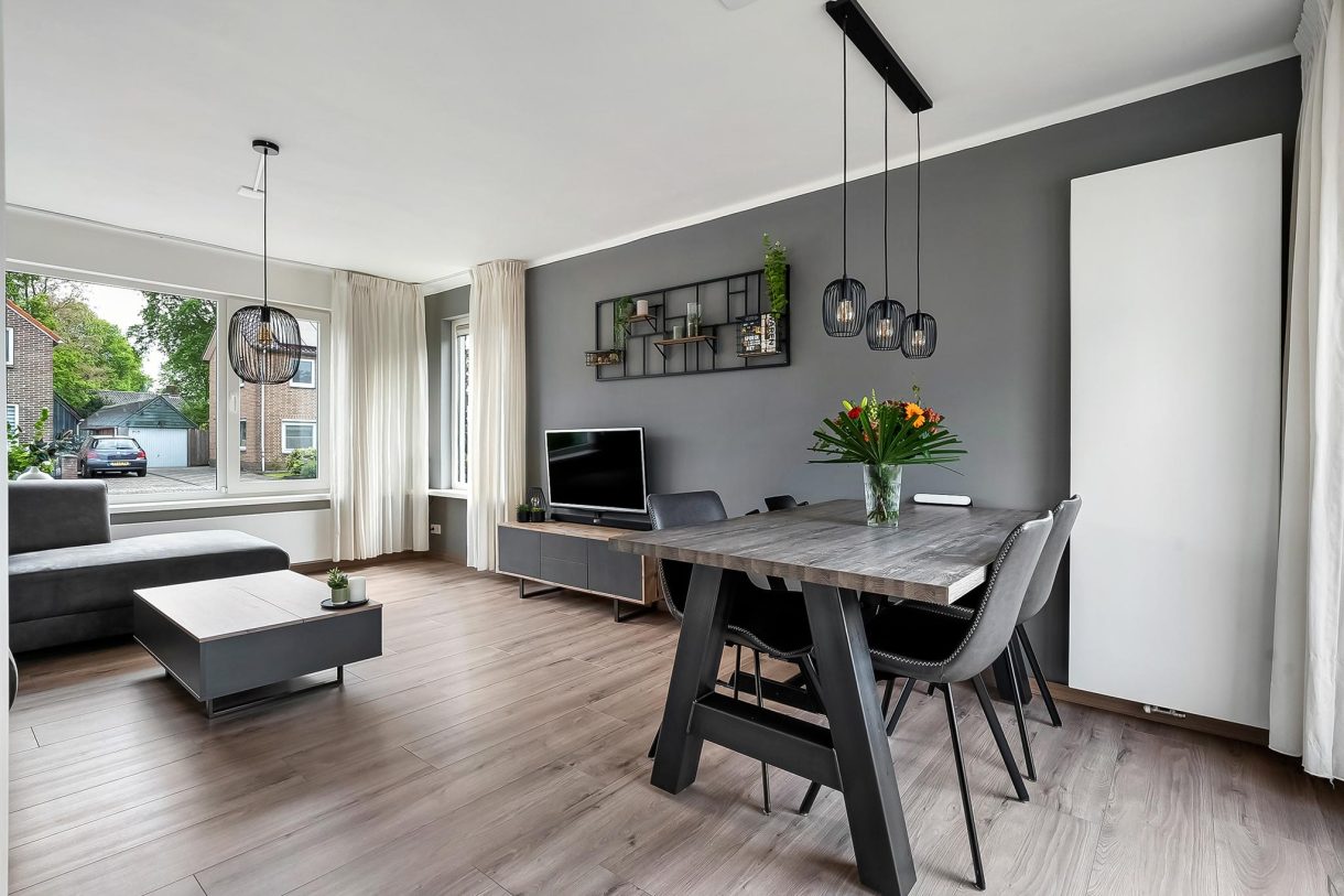 Te koop: Foto Woonhuis aan de Burg. van Veenlaan 8 in Nijeveen