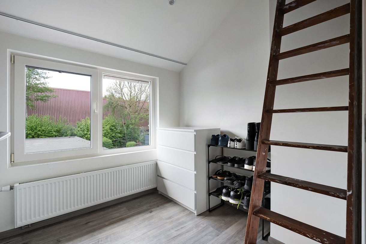 Te koop: Foto Woonhuis aan de Burg. van Veenlaan 8 in Nijeveen