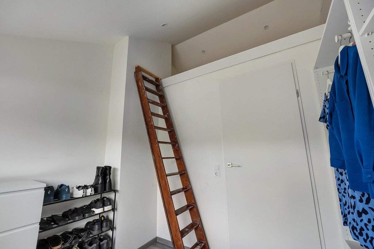 Te koop: Foto Woonhuis aan de Burg. van Veenlaan 8 in Nijeveen