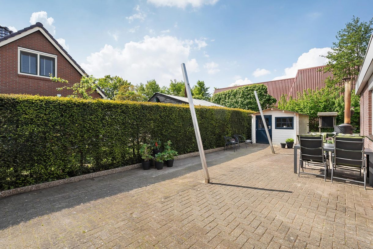 Te koop: Foto Woonhuis aan de Burg. van Veenlaan 8 in Nijeveen