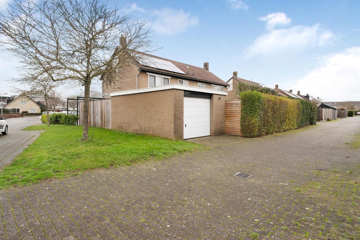 Te koop: Foto Woonhuis aan de Otto Eerelmanstraat 19 in Meppel