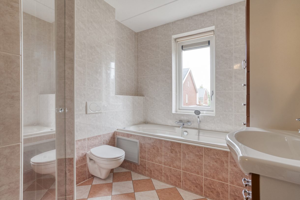 Te koop: Foto Woonhuis aan de Weegbree 17 in Meppel