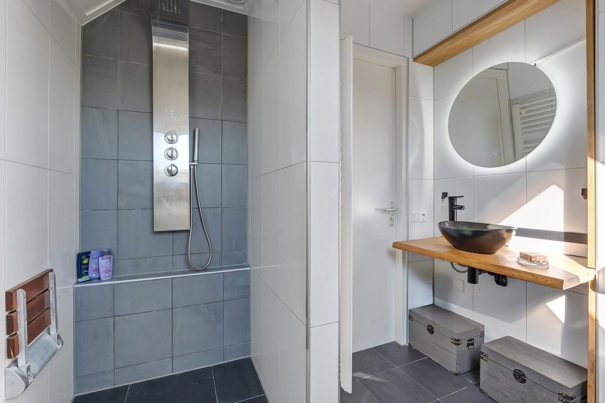 Te koop: Foto Woonhuis aan de Binnenweg 22 in Nijeveen