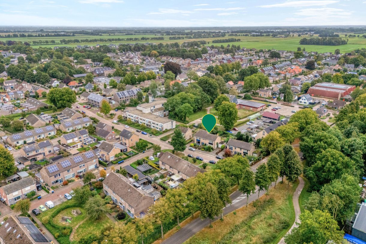 Te koop: Foto Woonhuis aan de Ds. van Halsemastraat 6 in Nijeveen