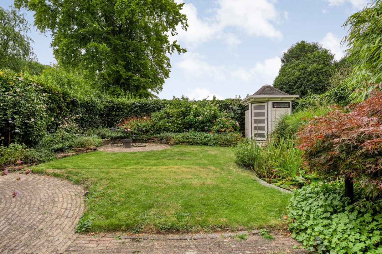 Te koop: Foto Woonhuis aan de Ds. van Halsemastraat 6 in Nijeveen