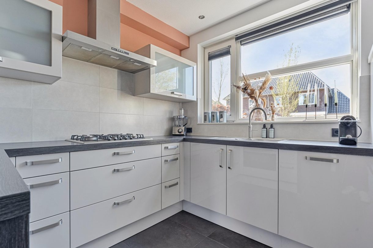 Te koop: Foto Woonhuis aan de Iepenlaan 52 in Rouveen