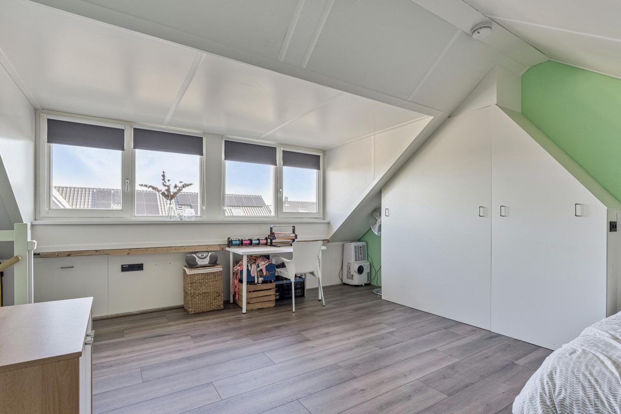 Te koop: Foto Woonhuis aan de Iepenlaan 52 in Rouveen