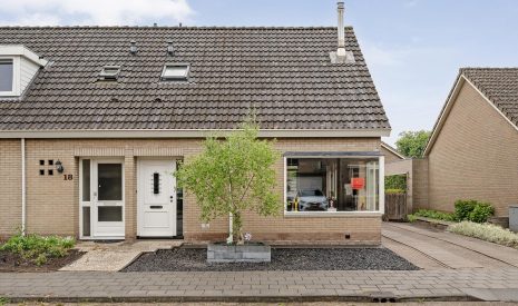 Te koop: Foto Woonhuis aan de Karspelstraat 16 in Nijeveen